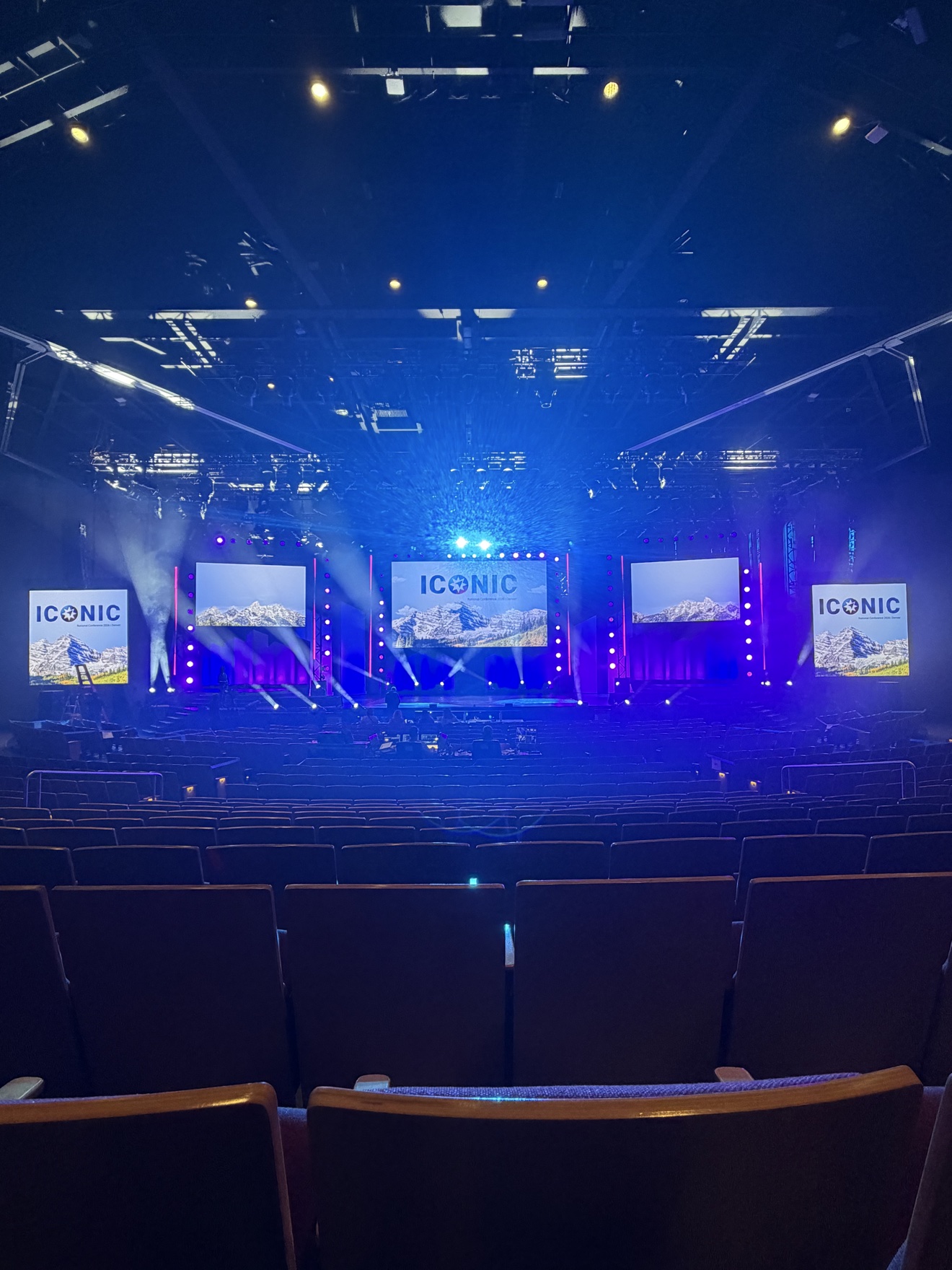 ICONIC arena conference stage with large LED screens